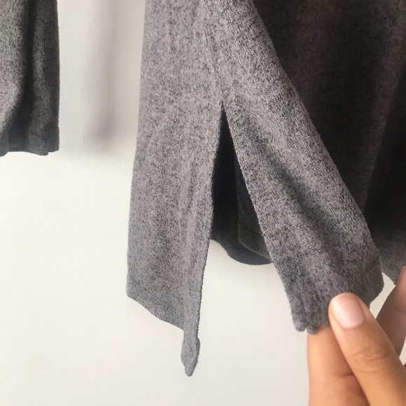 Cherish Turtleneck with Convertible Neckline in Melange Grey Lightweight Size M - Picture 6 of 6